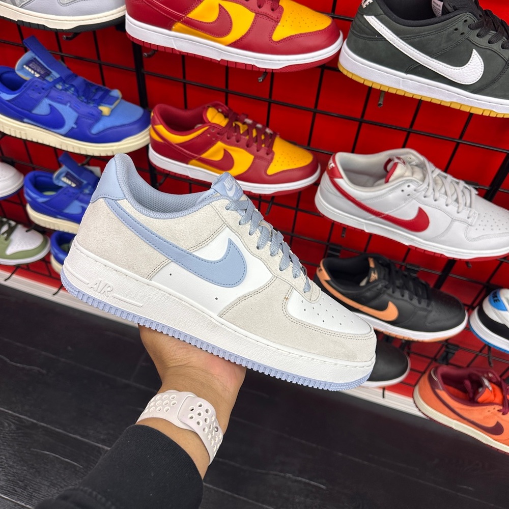 Nike AIR FORCE 1 Men’s shoes BRAND NEW